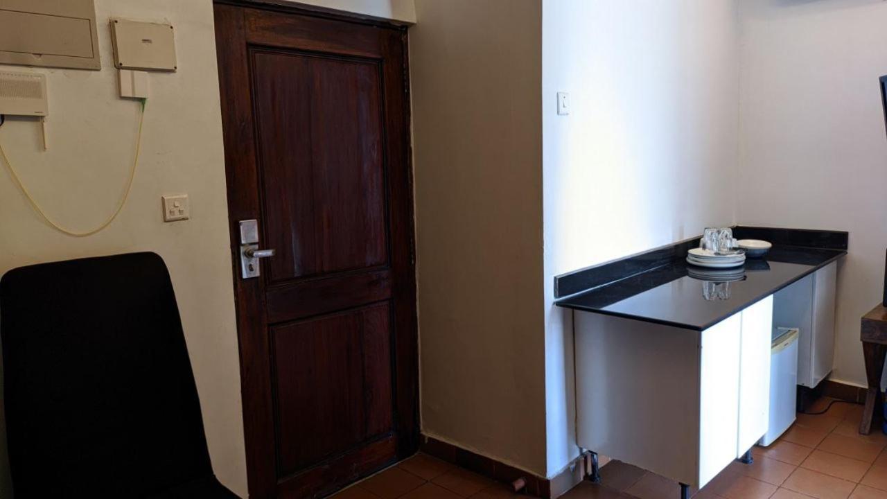 A Lovely Studio Apartment With Gym And Pool Access Dár Al-Szalám Kültér fotó